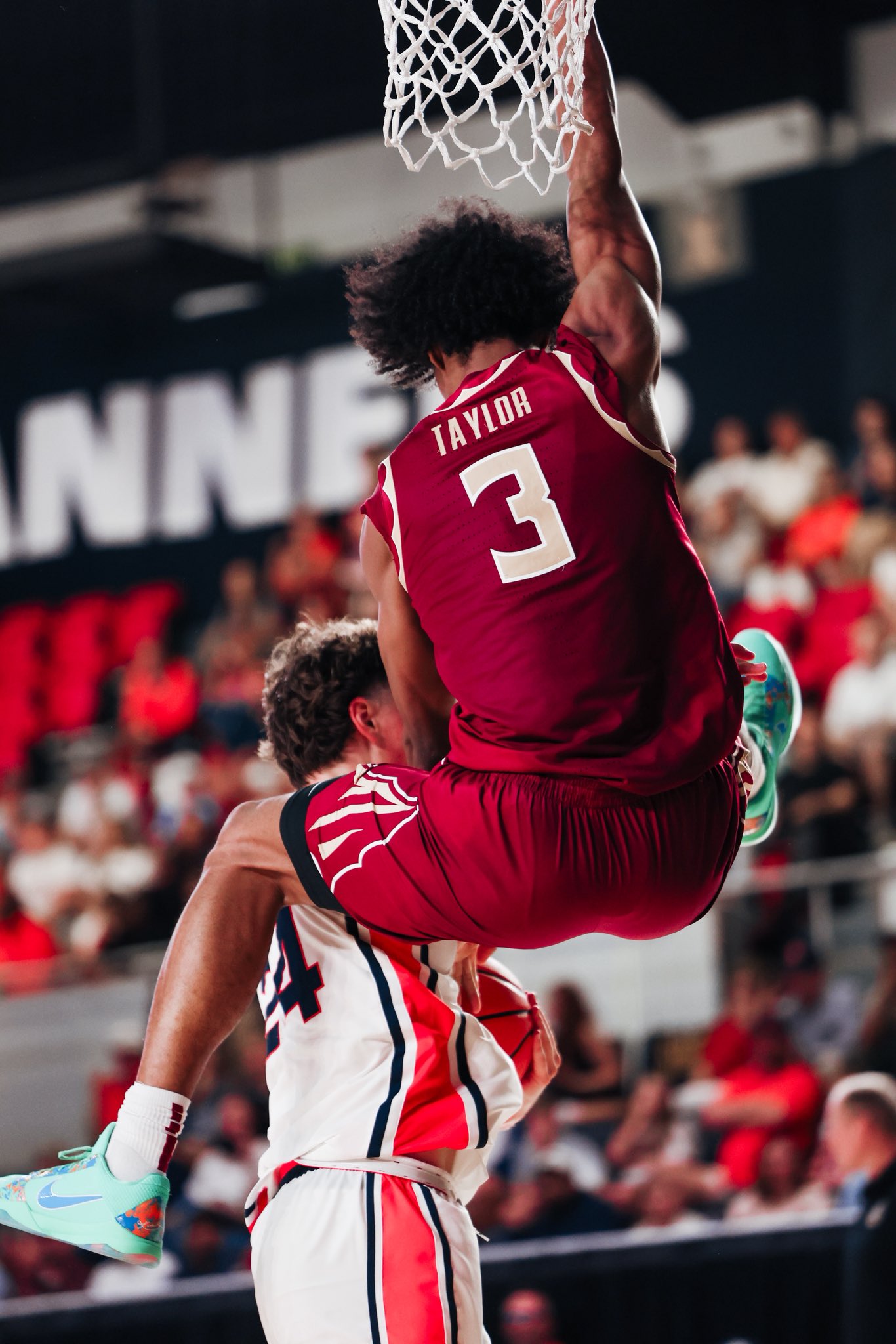 Kameron Taylor dunks against Auburn
